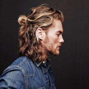 shoulder length haircuts for men with wavy hair